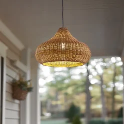 Lucande utendørs pendellampe Taniola, 1 lyskilde, beige, rotting, IP44