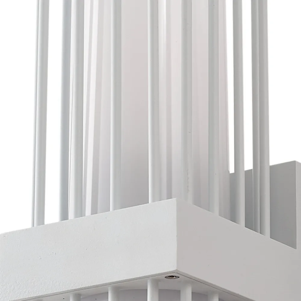 Lucande utendørs vegglampe Chandan, 42 cm, hvit, metall, IP54