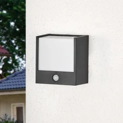 Philips Macaw -LED-utevegglys med bevegelsessensor| Vegglamper Med Sensor|Utebelysning Med Sensor