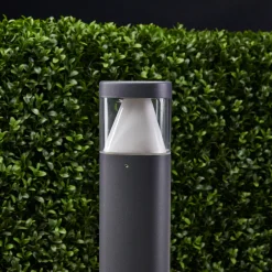 Lucande Milou - LED-sokkellampe i aluminium Hot