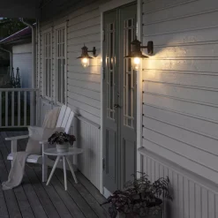 Konstsmide Napoli utendørs vegglampe, rustbrun Outlet