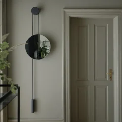 New Works speil Rise and Shine, svart, Ø 45 cm, glass Outlet