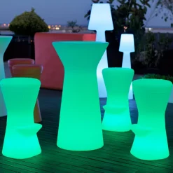 Newgarden Capri LED batteridrevet barbord, RGBW, 110 cm høyt, hvit| Møbel Og Interiør|Terrassebelysning