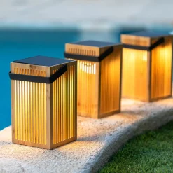 Newgarden Okinawa LED-solcellebordlampe av bambus| Dekorasjonsbelysning|Kommersiell Utebelysning