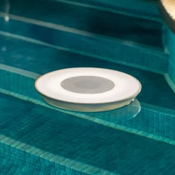 Newgarden Wally Play bassenglampe RGBW speaker New