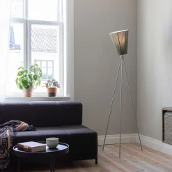 Northern Oslo Wood gulvlampe lysegrå/olivengrønn| Gulvlamper