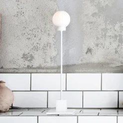 Northern Snowball bordlampe, hvit