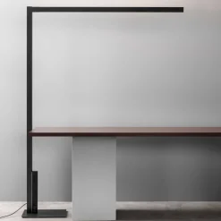 OLEV Crane LED-gulvlampe svart 3000 K| Gulvlamper