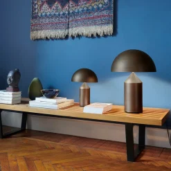 Oluce Atollo bordlampe, aluminium, Ø 25 cm, bronse| Bordlamper