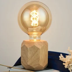 Pauleen Woody Sparkle bordlampe av lyst tre| Bordlamper