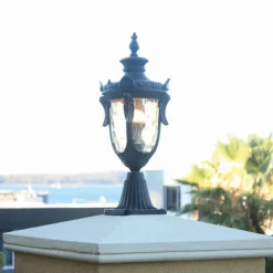 Elstead PHILADELPHIA sokkellampe i historisk design.| Sokkellamper