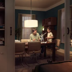 Philips E27 LED-pære dag/natt-sensor 7,5 W 2700K Clearance