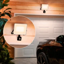 Philips utendørs LED-spot Lois UE Sensor, 14 W, 3000 K IP65