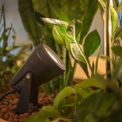 SLV Samrina lampe med jordspyd, svart, plast, høyde 13 cm Sale