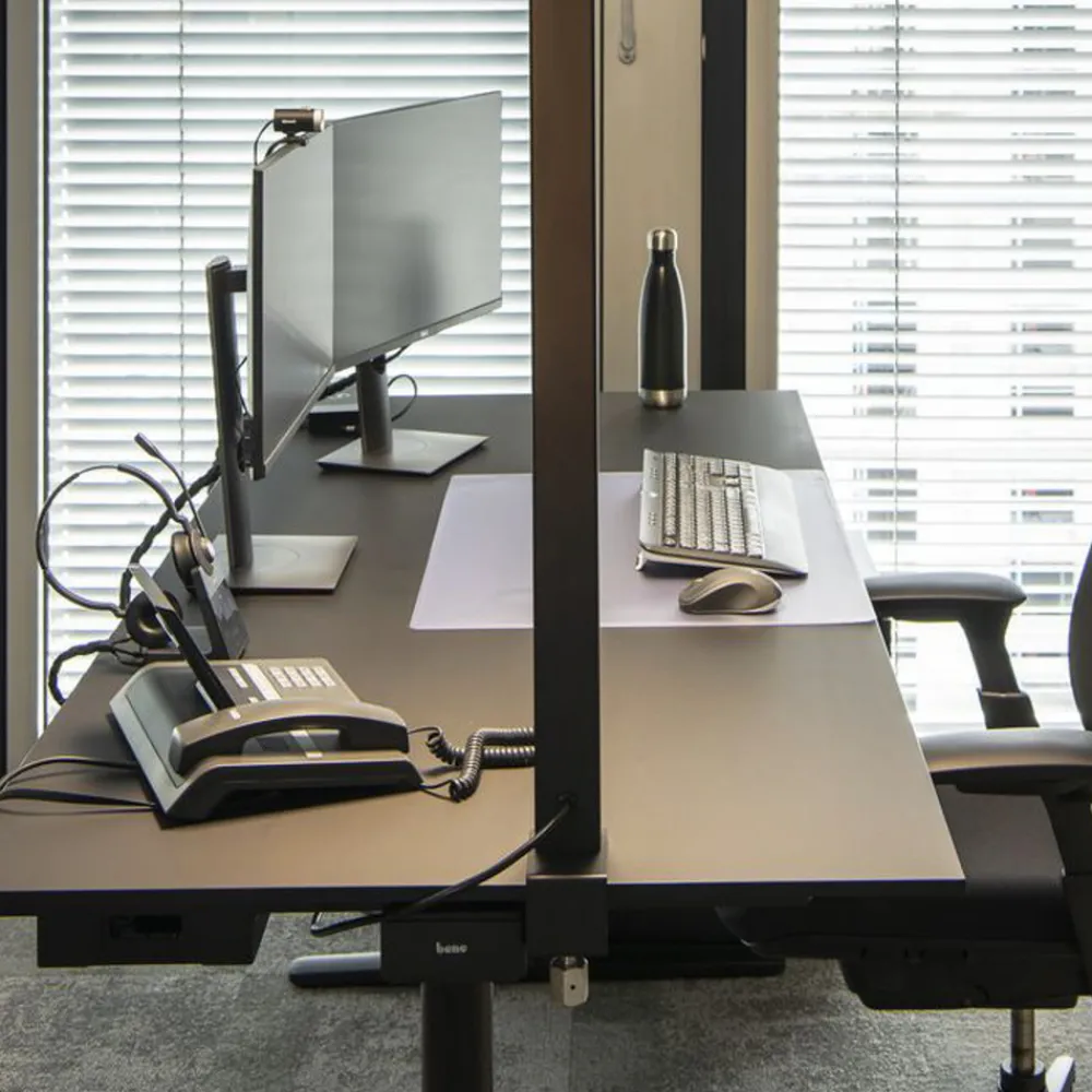 SLV Worklight LED-klemmelampe, svart