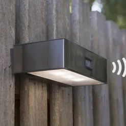 LUTEC Solcelledrevet LED-sensor-utendørs vegglampe Brick| Solcellelamper Med Sensor|Utebelysning Med Sensor