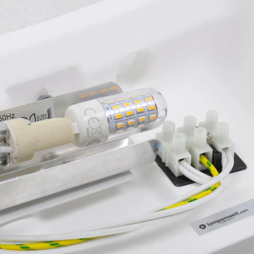 Lindby Svakt buet vegglampe Leander, malbar Discount