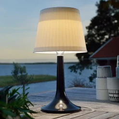 Konstsmide Svart solcelledrevet bordlampe Assisi Sitra m. LED Best