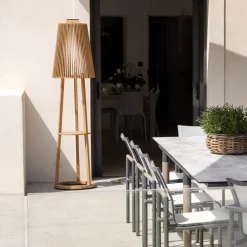 Les Jardins Tecka solcelle-gulvlampe med sensor, teak Clearance