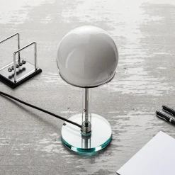 TECNOLUMEN Wagenfeld WG24 bordlampe med glassfot| Design- Og Hotellbelysning|Bordlamper