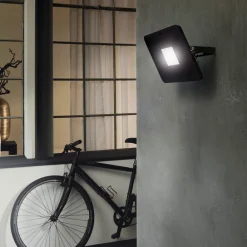 EGLO Utendørs LED-spot Faedo 3 i svart, 50 W| Utespotter