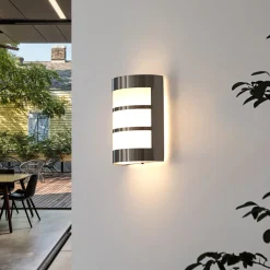 Lindby Utendørs vegglampe Kristian med striper, stål Hot