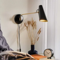 Northern Vegglampe Birdy i retrodesign i svart/messing| Vegglamper