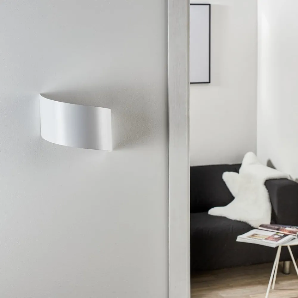 EMIBIG LIGHTING Vegglampe Vero i hvitlakkert stål| Vegglamper