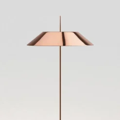 Vibia Mayfair – LED-gulvlampe, glinsende kobber| Gulvlamper